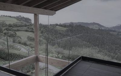 Terraza Cerrada con Vidrio: Diseño y Confort para tu Espacio Exterior
