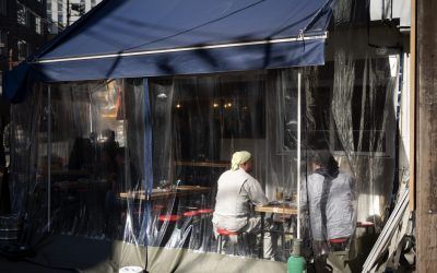 Soluciones de Toldos para Negocios en Madrid: Protección y Estilo
