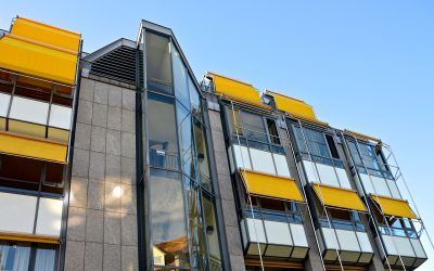 Instalación de Toldos Verticales: Solución Práctica y Estética